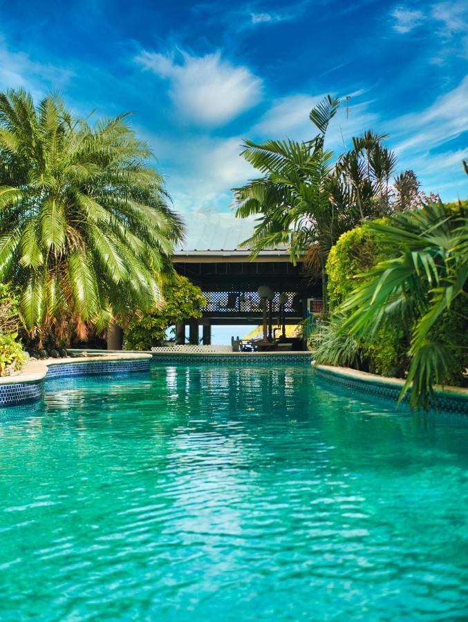 Tropikist Beach Hotel And Resort Crown Point Bagian luar foto