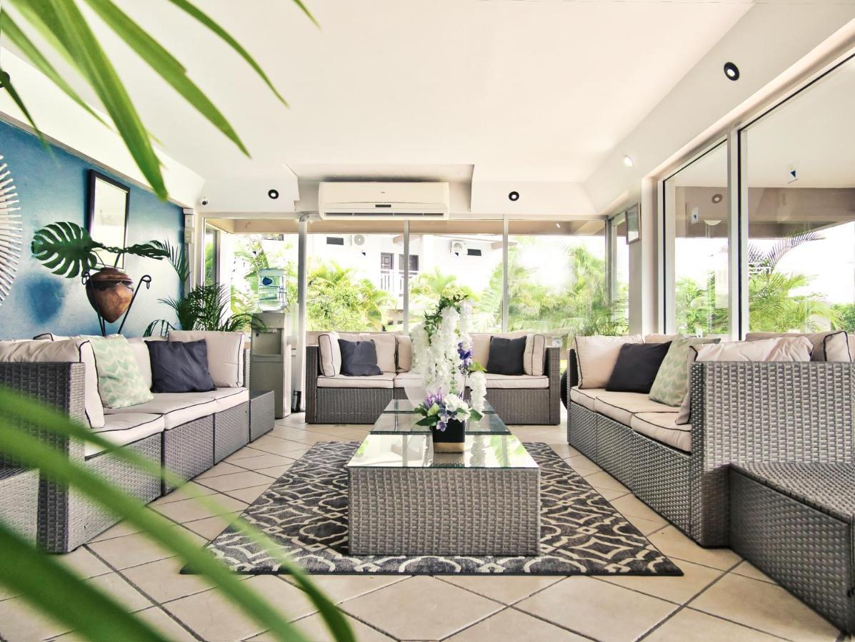 Tropikist Beach Hotel And Resort Crown Point Bagian luar foto