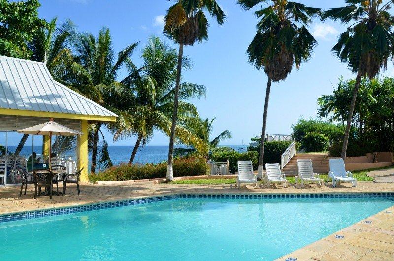 Tropikist Beach Hotel And Resort Crown Point Bagian luar foto