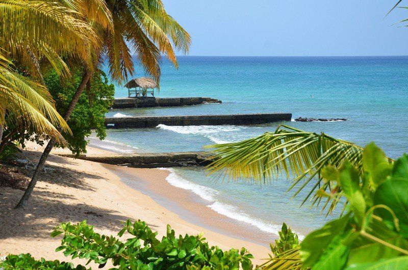 Tropikist Beach Hotel And Resort Crown Point Bagian luar foto