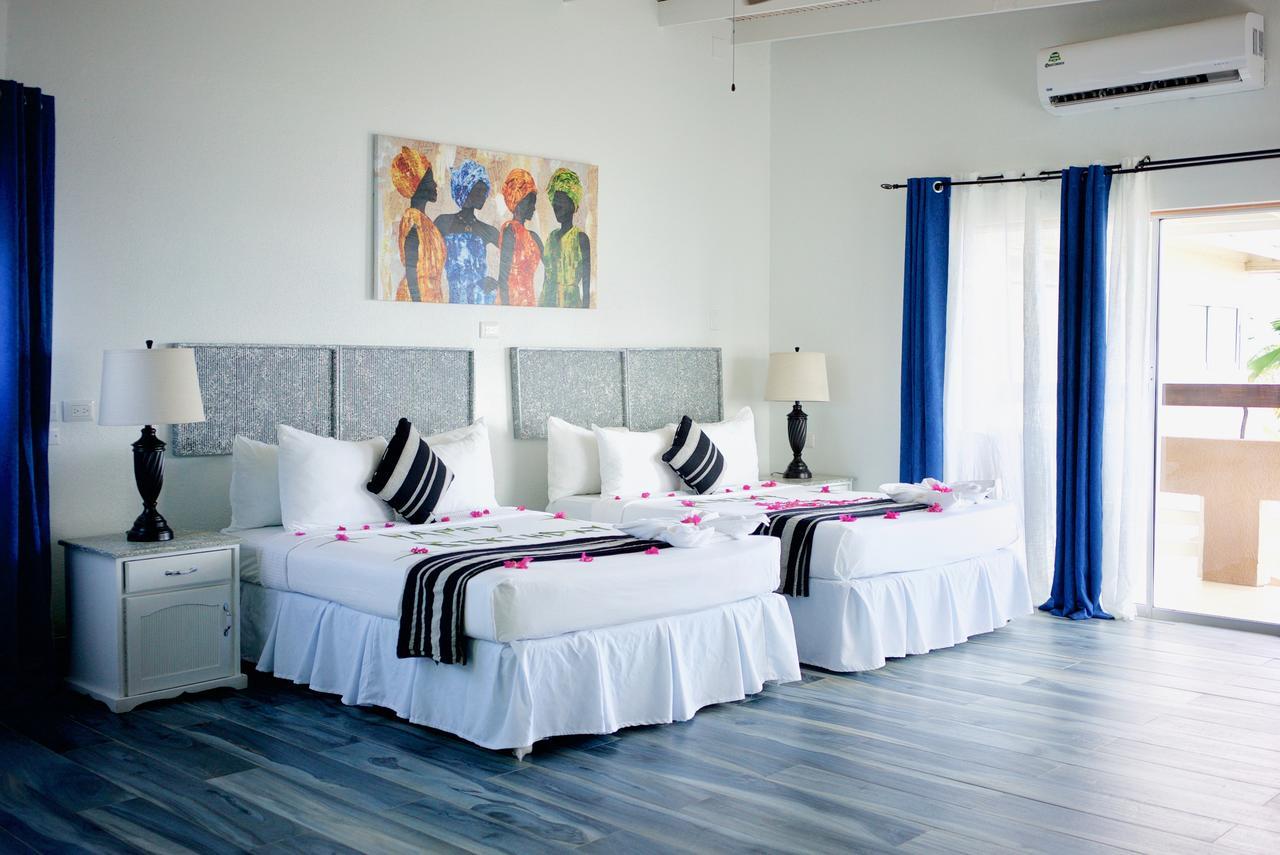 Tropikist Beach Hotel And Resort Crown Point Bagian luar foto